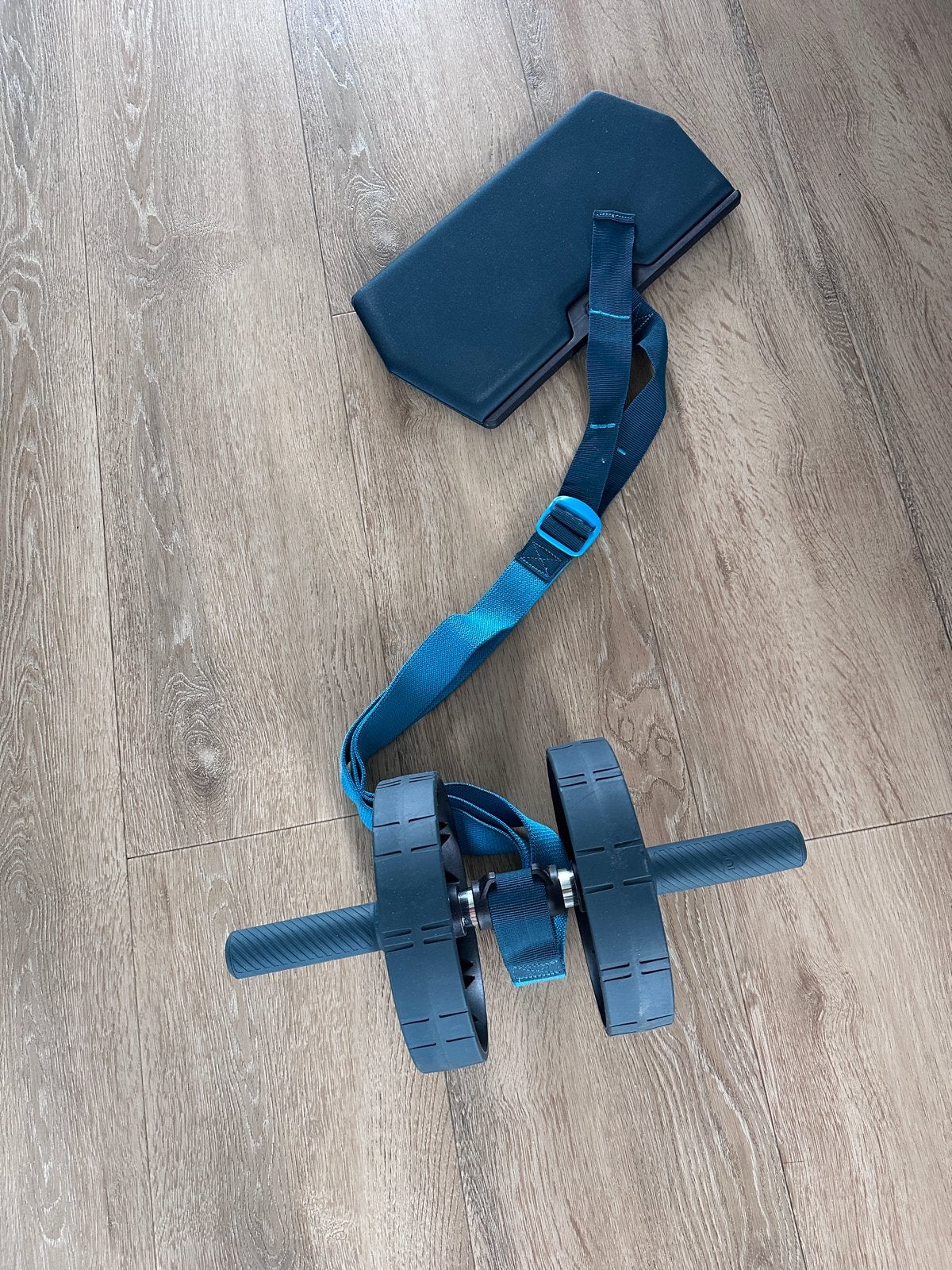 CORENGTH Buikspierwiel voor krachttraining, Sport en Fitness, Fitnessmaterialen, Ophalen, Zo goed als nieuw, Buik, Buikspierwiel