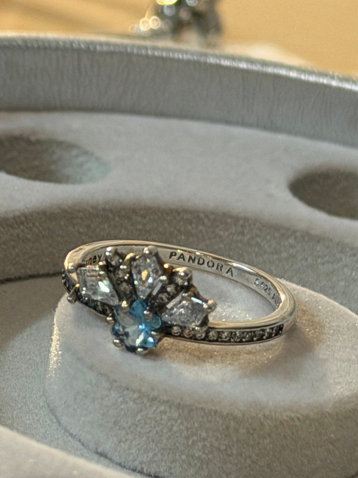 PANDORA Disney Frozen Koningin Elsa Tiara Ring Maat 58, Ophalen of Verzenden, Gebruikt