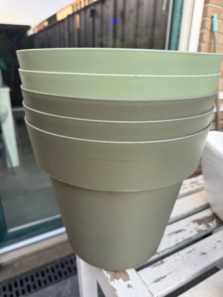 plastic pots, Ophalen, Kunststof, Gebruikt, Rond