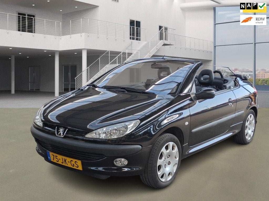 Peugeot 206 CC 1.6-16V, Gebruikt, 4 cilinders, Cabriolet, 4 stoelen