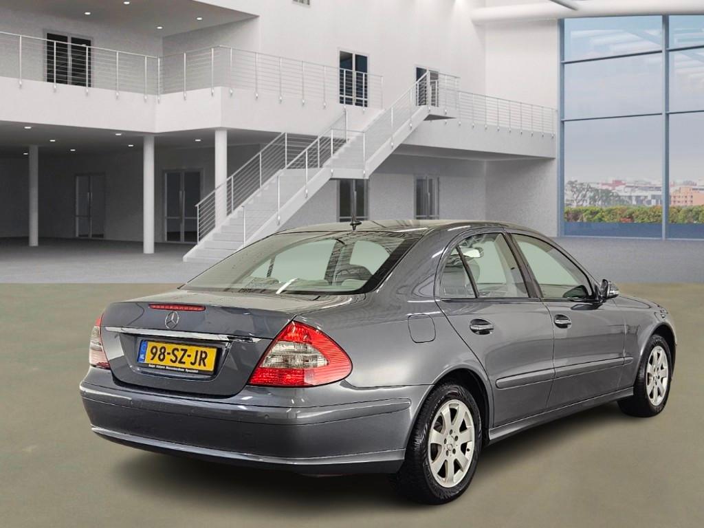 Mercedes-Benz E-klasse 280 Classic, Auto's, Automaat, Achterwielaandrijving, Gebruikt, Bedrijf