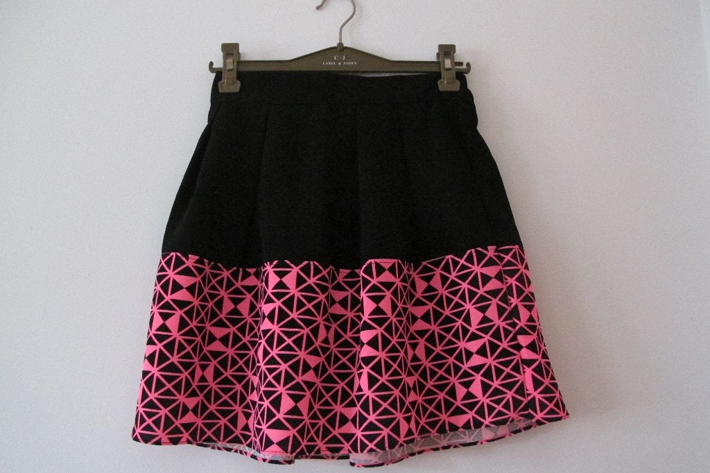 Hot pink & black skater, Meerkleurig, Nieuw, Ophalen of Verzenden, Maat 34 (XS) of kleiner