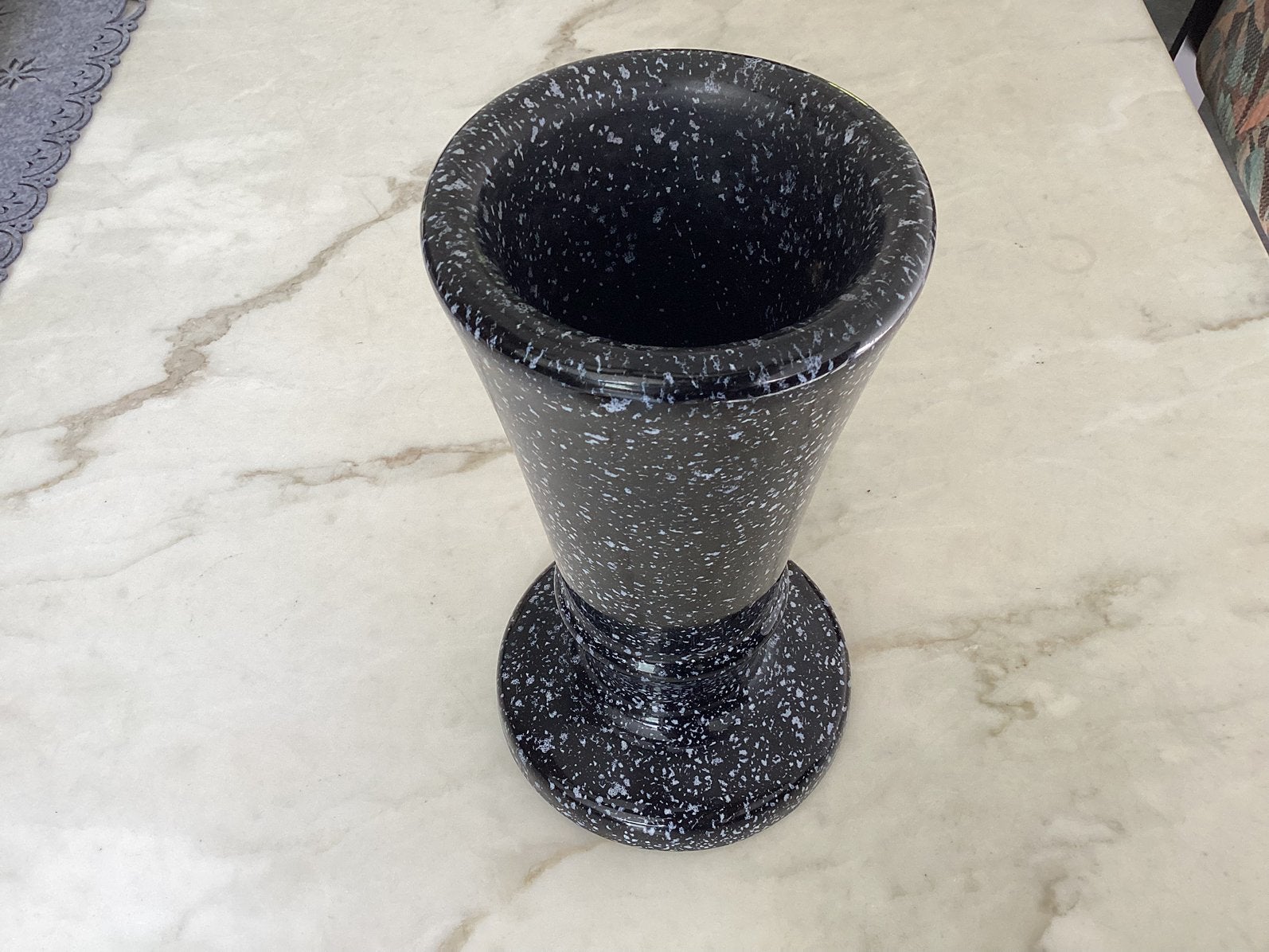 Grafvaas porselein 30 cm Hoog, Vorstbestendig! €35,00., Ophalen