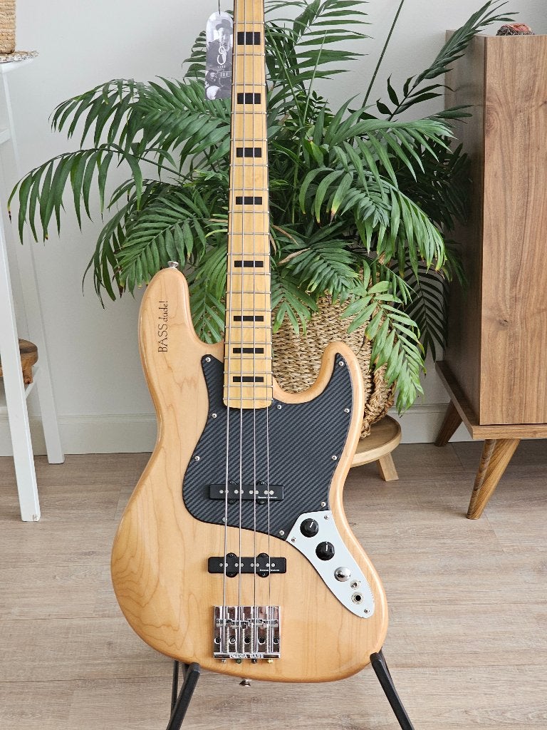Squier Classic Vibe '70s Jazz Bass (Natural), Muziek en Instrumenten, Fender, Fender Musical Instruments Corporation, Zo goed als nieuw