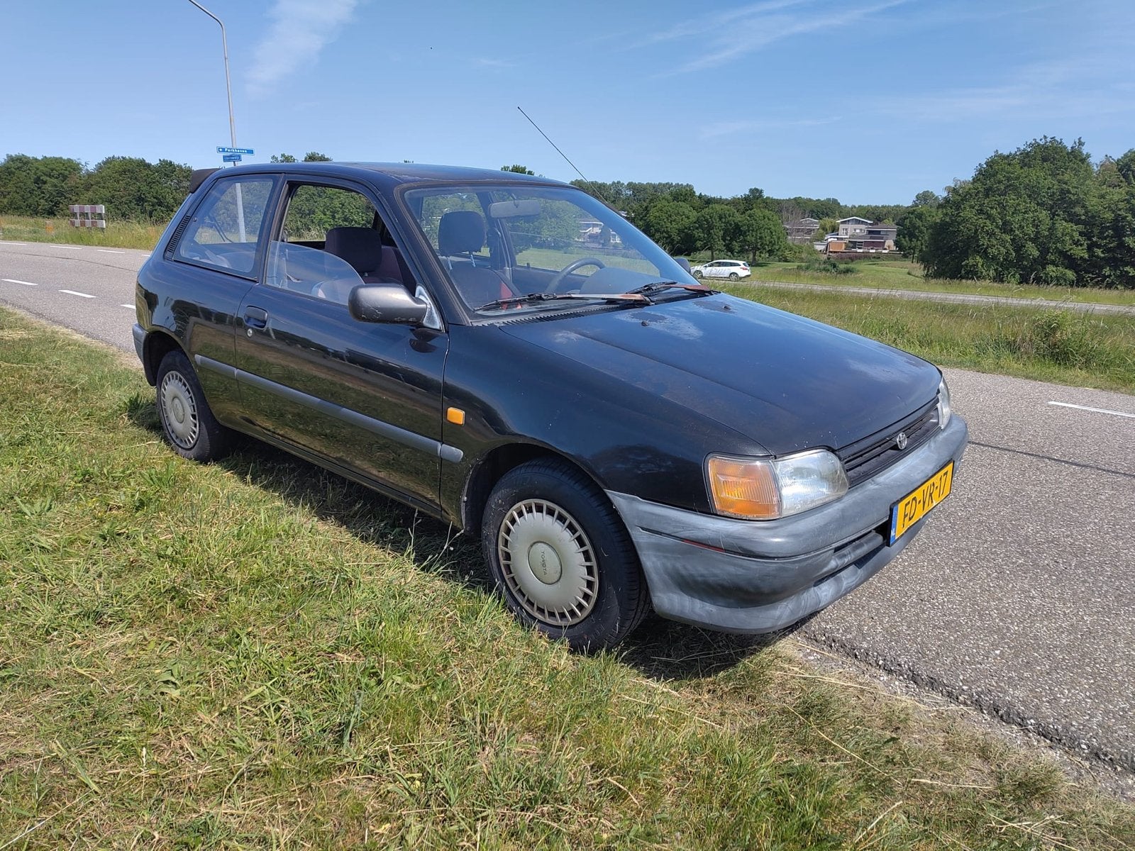 Toyota Starlet 1.3 XLI U9 1992 Zwart, Auto's, Toyota, 4 cilinders, Zwart, Origineel Nederlands, Handgeschakeld