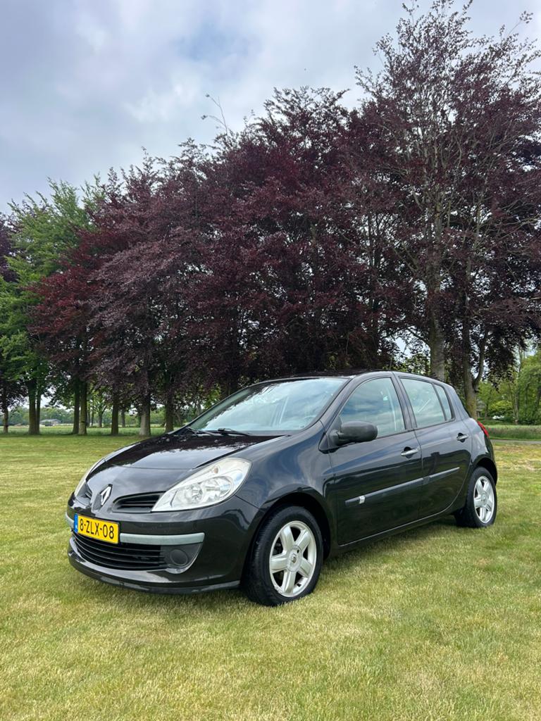 Renault Clio 1.2 16V 55KW 5-DRS E4 2009 NIEUWE APK, Voorwielaandrijving, 535 kg, 74 pk, 4 cilinders
