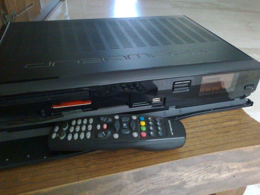 DreamBox 8000HD (Incl Afstandsbediening & DVD), Ophalen of Verzenden, Gebruikt, Decoder