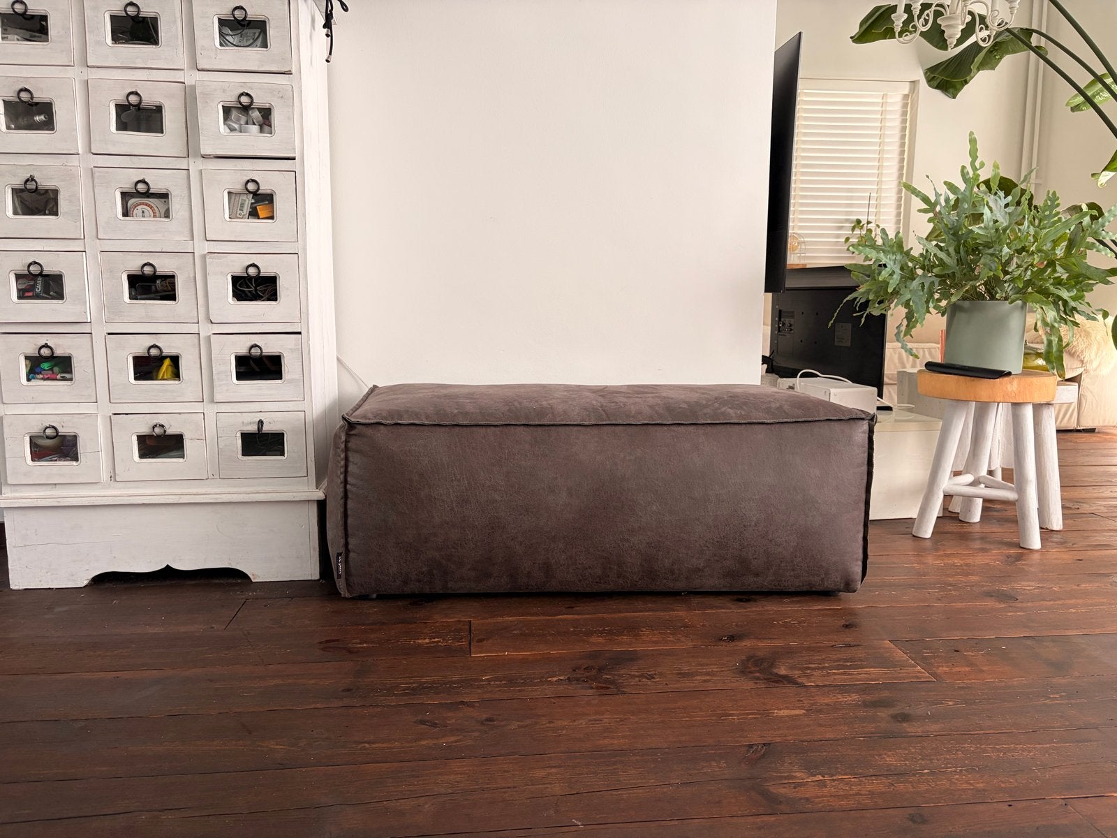 Donkerbruine leren poef/hocker van BePureHome, Huis en Inrichting, Banken | Voetenbanken en Poefen, Zo goed als nieuw, 50 tot 75 cm