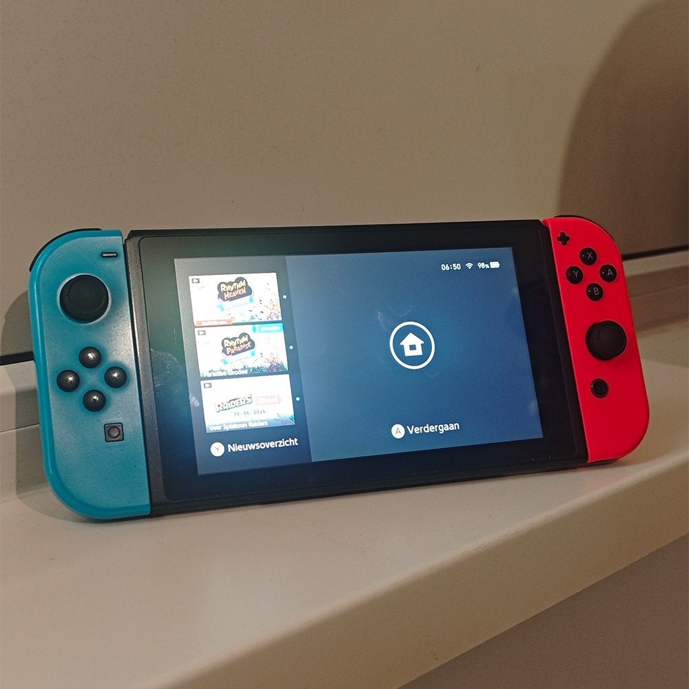 Nintendo Switch + dock + originele lader + Joy-Cons, Ophalen of Verzenden, Gebruikt, Met 1 controller, Switch Original