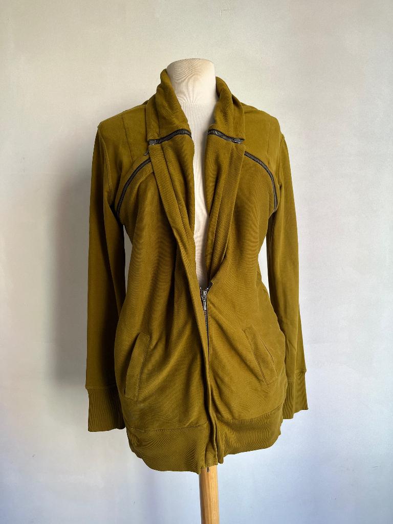 cora kemperman vest mosterdgeel maat m, Cora Kemperman, Verzenden, Zo goed als nieuw, Maat 38/40 (M)