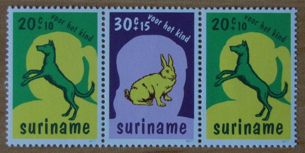 Rep-Suriname 107 strook uit blok voor het kind., Postzegels en Munten, Verzenden, Postfris