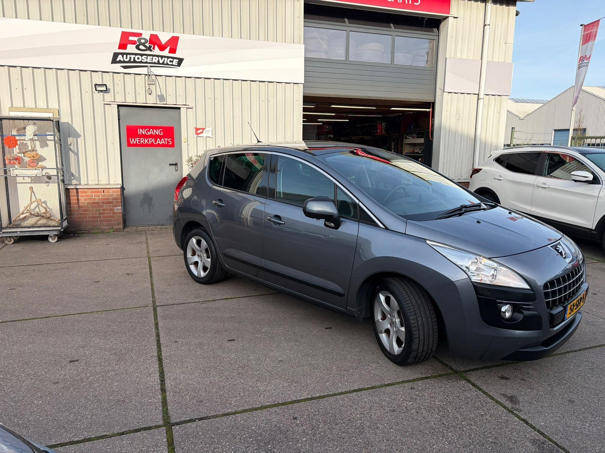 Peugeot 3008 1.6 VTi ST Clima, cruise, navi, pano, trekhaak, Auto's, Voorwielaandrijving, Stof, Gebruikt, 4 cilinders