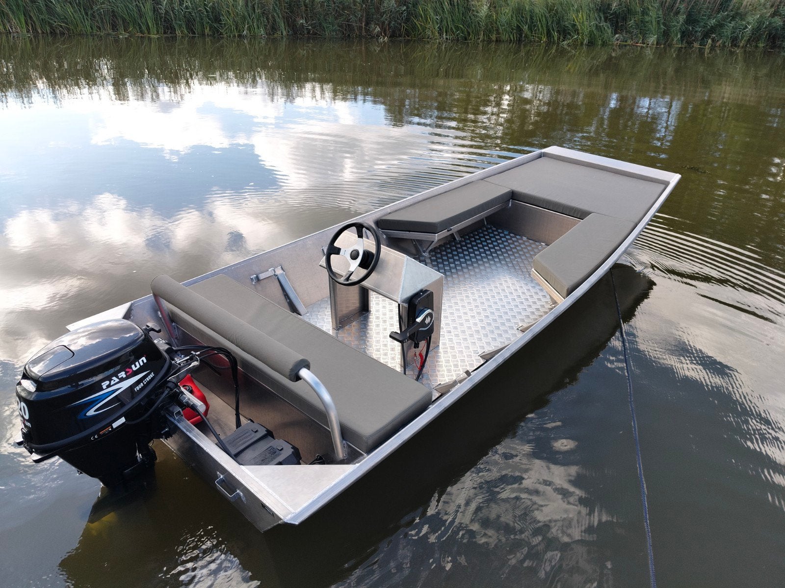 nieuwe  / demo  aluminium platbodem - console boot, Ophalen, Overig typen, Buitenboordmotor, Trailer