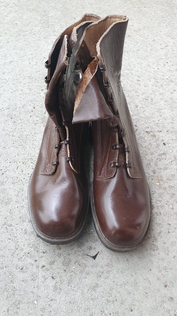 Legerschoenen oud model., Verzamelen, Militaria | Algemeen, Ophalen of Verzenden, Landmacht, Nederland, Kleding of Schoenen