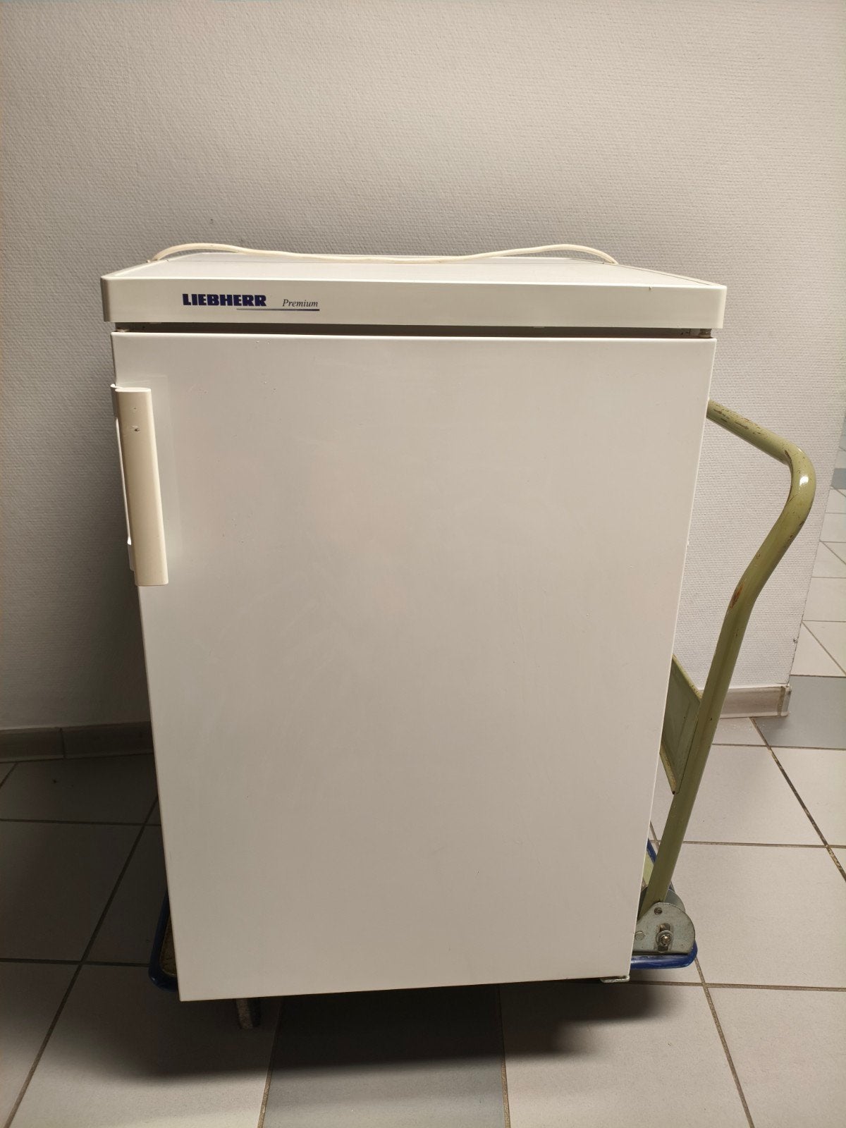 Liebherr koelkast tafelmodel A+, 100 tot 150 liter, Ophalen, 85 tot 120 cm, Zonder vriesvak