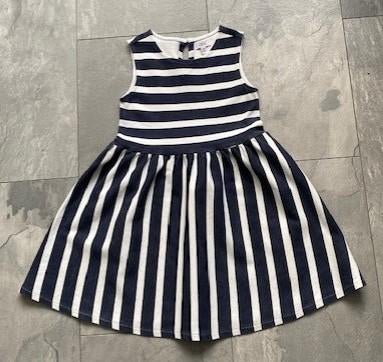Mooie donkerblauw zomerjurk van OVS, maat 122 (qwe), Meisje, Zo goed als nieuw, Jurk of Rok, OVS