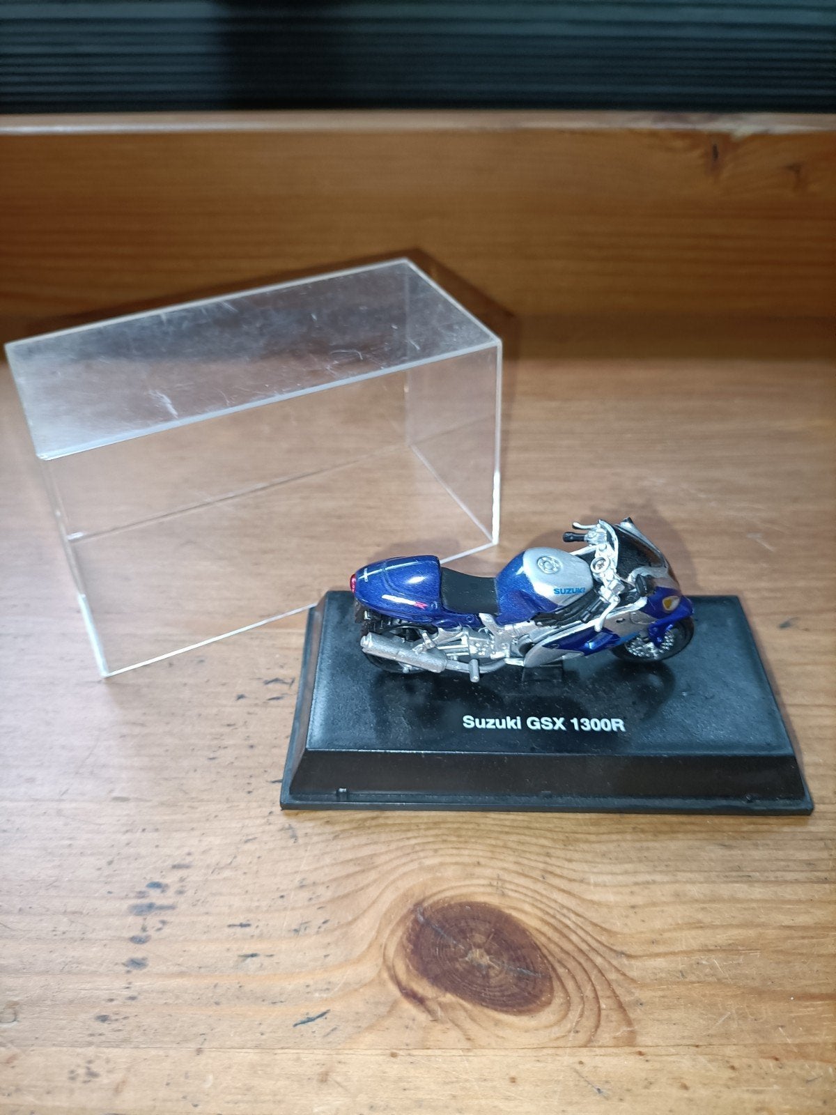 Suzuki GSX 1300R model motor - Gedetailleerd schaalmodel, Overige merken, 1:50 of kleiner, Overige typen, Ophalen of Verzenden