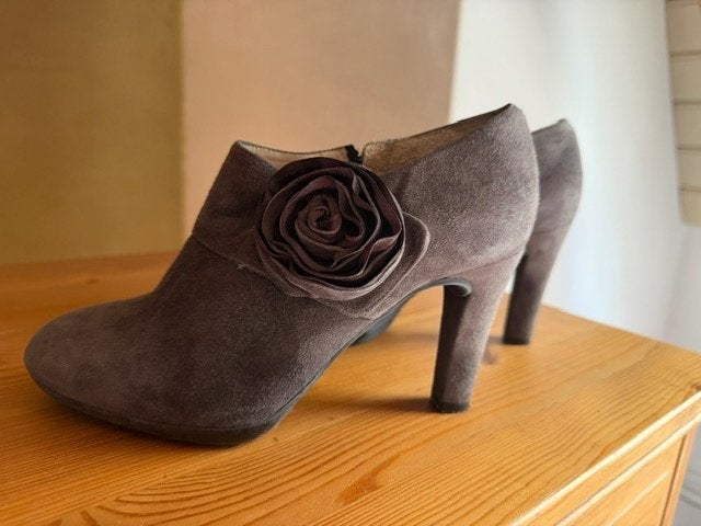 Stevige pumps Unisa taupe maat 37, Pumps, Bruin, Ophalen of Verzenden, Zo goed als nieuw