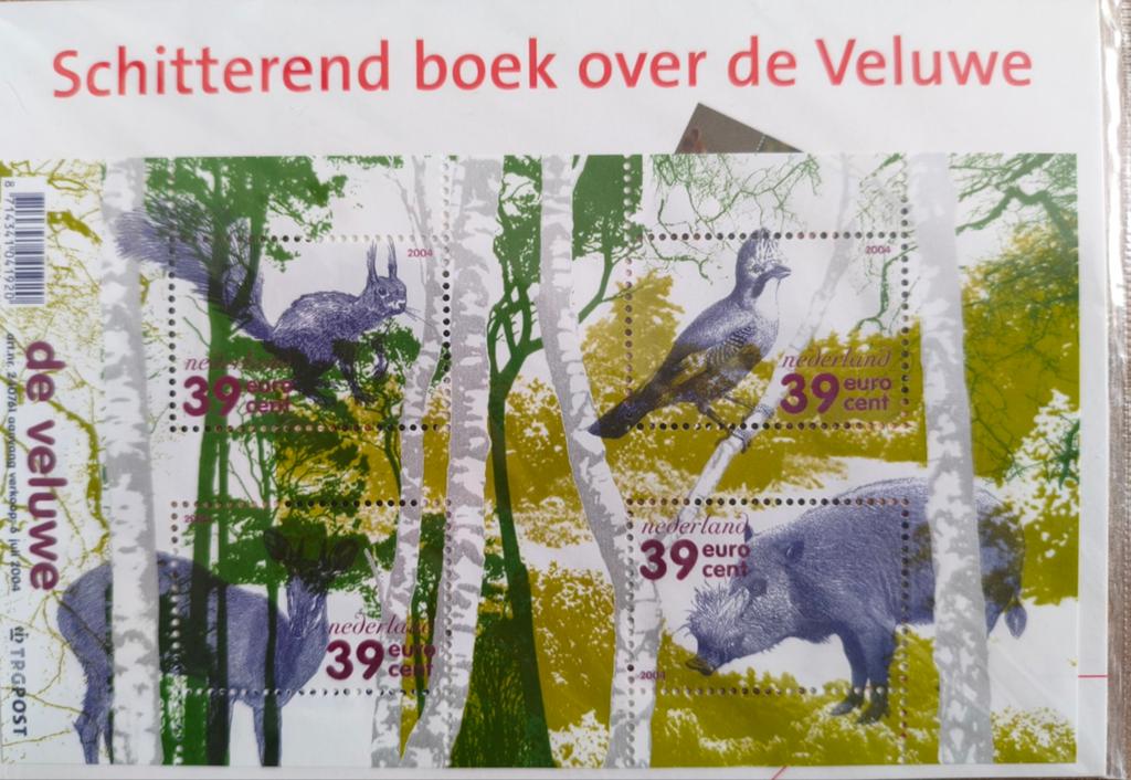 Postzegelboek Veluwe en Jaarboek 2003, Postzegels en Munten, Ophalen of Verzenden