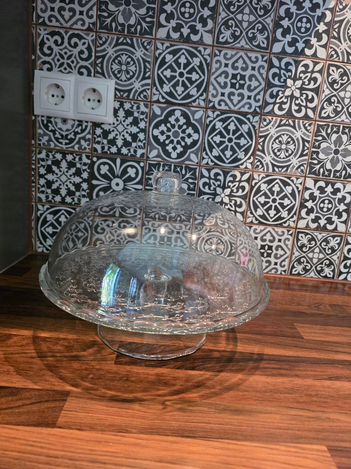 Ikea
Serveerschaal op voet, met stolp, helder glas 29cm, Huis en Inrichting, Ophalen