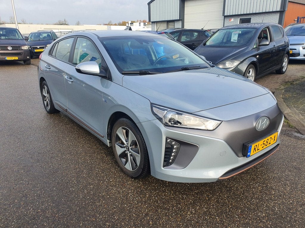 Hyundai IONIQ Comfort EV Automaat NAV.+Clima Bj.:2018 NAP!, Auto's, Hyundai, Origineel Nederlands, IONIQ, 466 min, Te koop