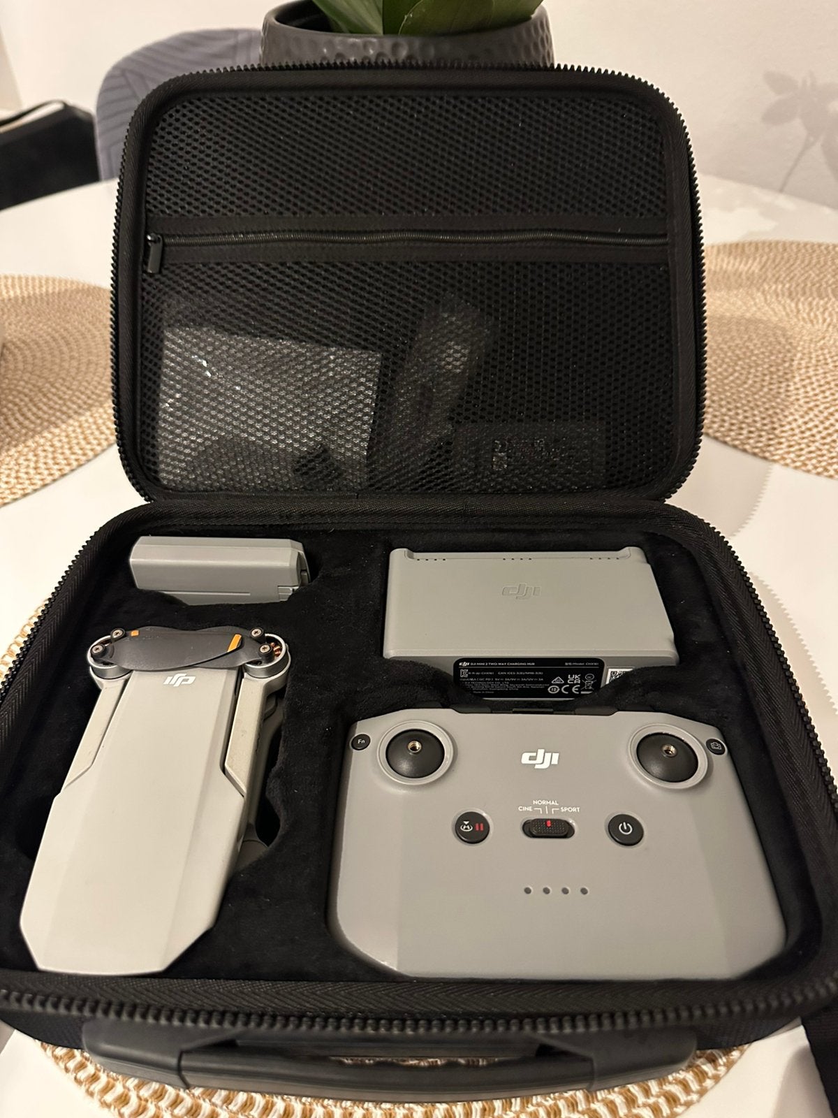 DJI Mini 2 SE + 2 accu’s, 64GB SanDisk kaart, ND-filters, Audio, Tv en Foto, Ophalen of Verzenden, Zo goed als nieuw