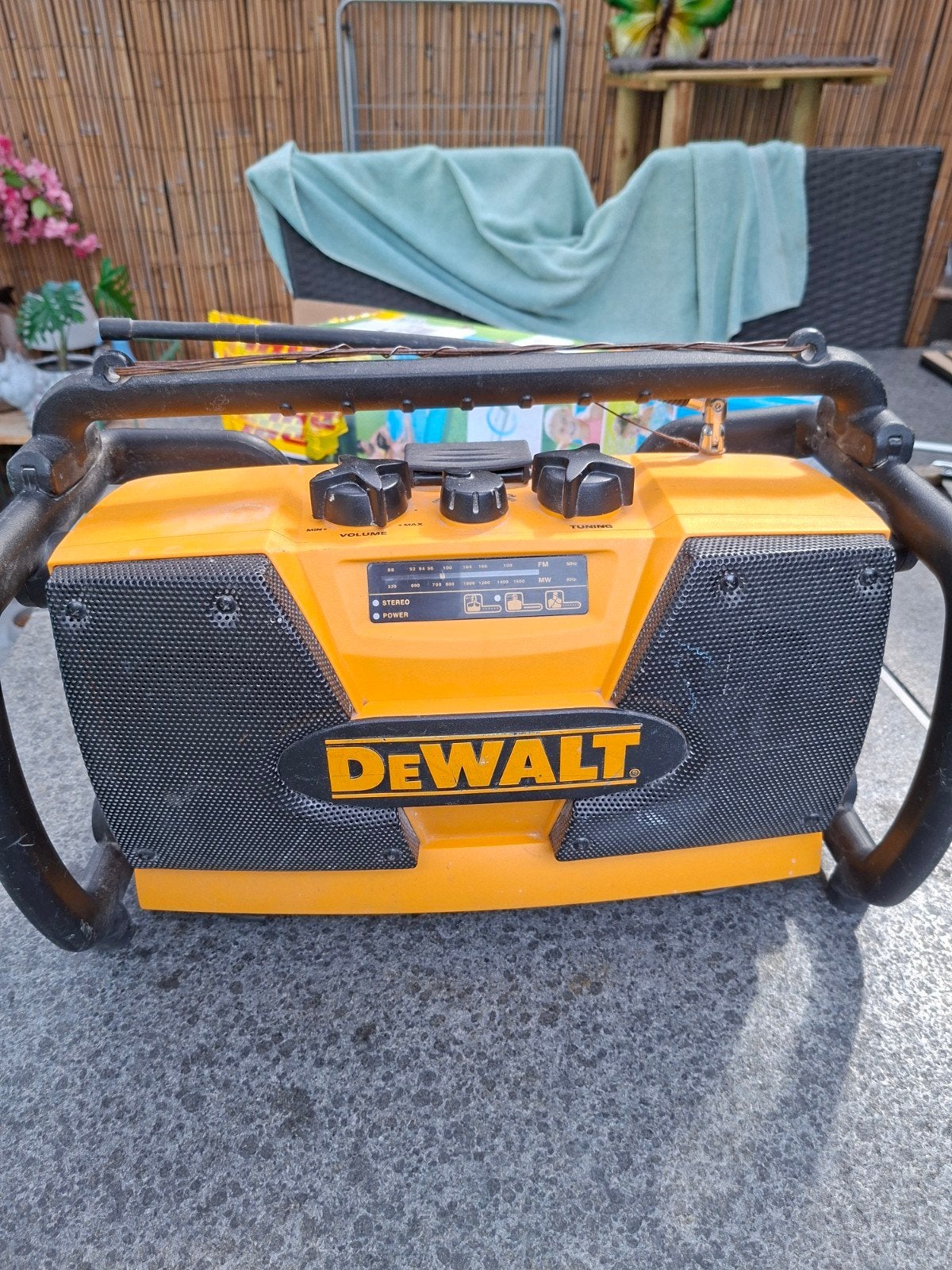 Dewalt bouwradio met accu, Ophalen, Gebruikt, Bouwradio