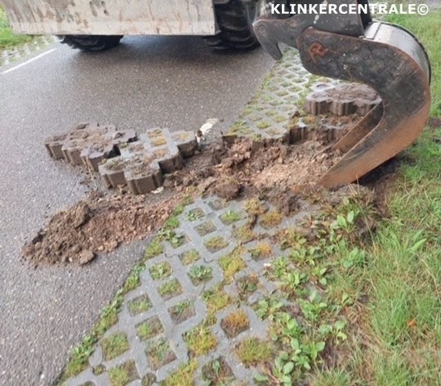 ROOIKORTING 2.000m2 grijs gebruikte kunststof grastegels, Gebruikt, Verzenden, Bij dit gebruikte product niet meer te achterhalen.