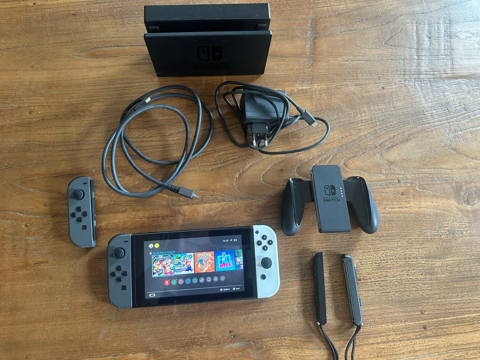 Nintendo Switch (V2) compleet met extra joy-con, Spelcomputers en Games, Met 3 controllers of meer, Ophalen, Switch 2019 Upgrade