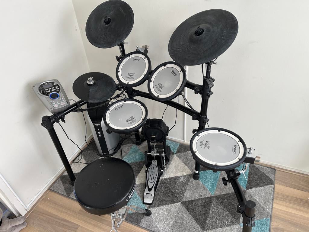 Roland TD-15 V-Drums Drumstel met Roland speaker/subwoofer, Ophalen, Gebruikt, Roland, Elektronisch
