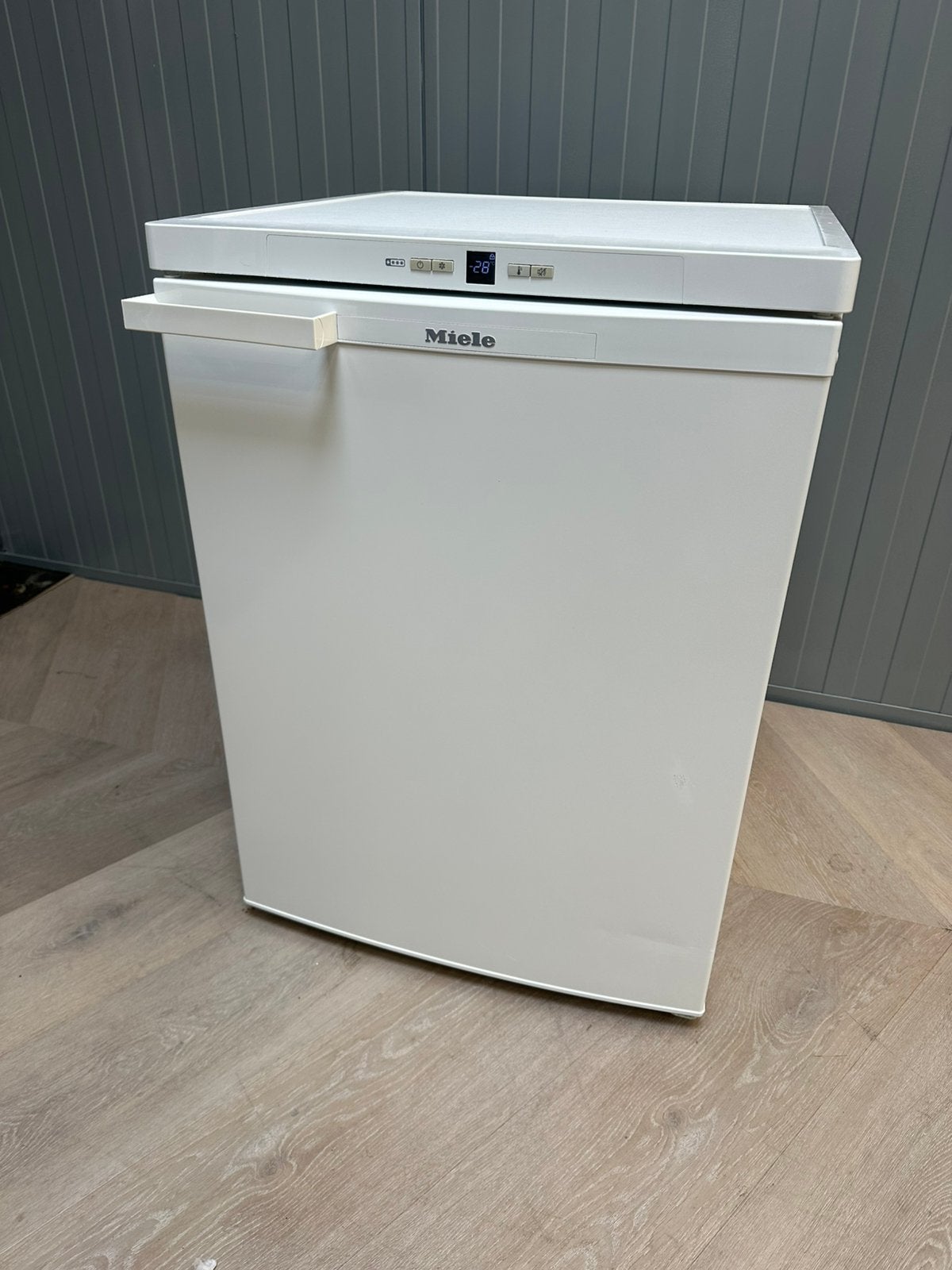 Miele A++ 4 Laden Vriezer Inclusief Garantie&Bezorging, Witgoed en Apparatuur, Vriezers en Diepvrieskisten, Zo goed als nieuw