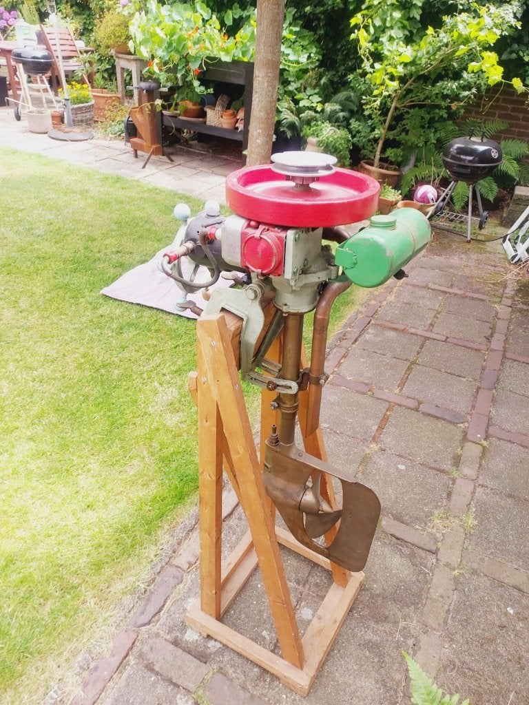 antieke buitenboordmotor, Ophalen
