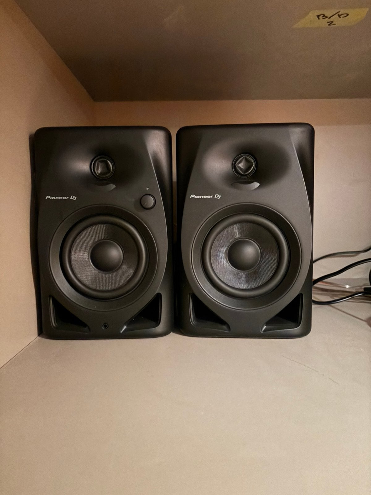 Foto 5 van Pioneer DDJ - FLX4 met 2 x speaker