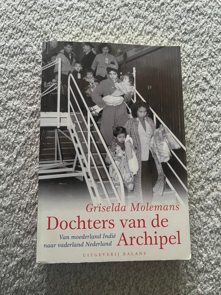 Dochters van de Archipel - Griselda Molemans (Goede staat), Ophalen of Verzenden