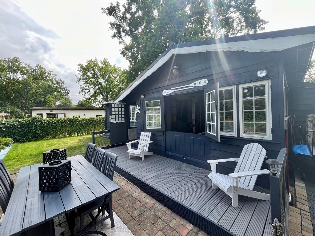 Vakantiehuis Kruininger Gors Oostvoorne ca. 60 m², Kinderbed, 2 slaapkamers, Recreatiepark, Chalet, Bungalow of Caravan