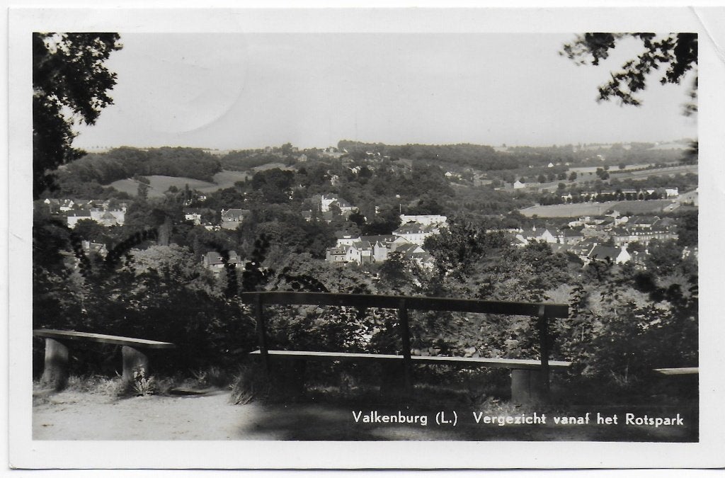 Valkenburg Vergezicht Ansichtkaart uit 1954 ( B5081), Ophalen of Verzenden, 1940 tot 1960, Gelopen, Limburg