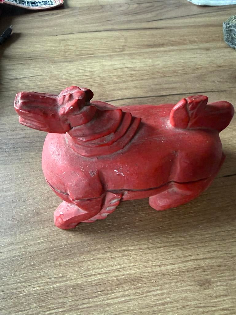 Antiek Pi Yao Draak Snijwerk van Rood Hout uit Myanmar, Antiek en Kunst, Kunst | Beelden en Houtsnijwerken, Ophalen of Verzenden