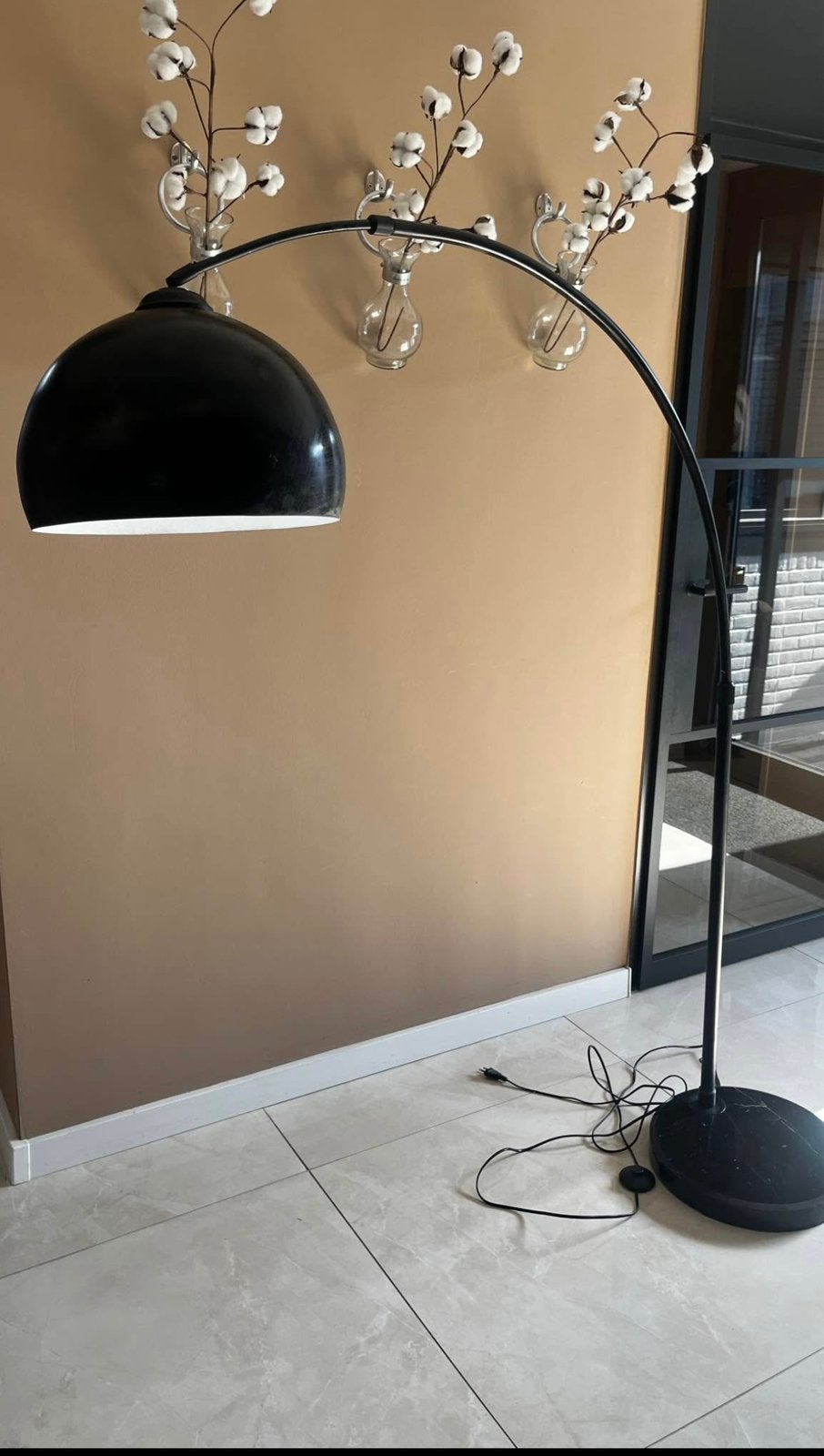 Stijlvolle Zwarte Booglamp - Modern Design, Huis en Inrichting, Ophalen, Gebruikt, E27 (groot), Metaal