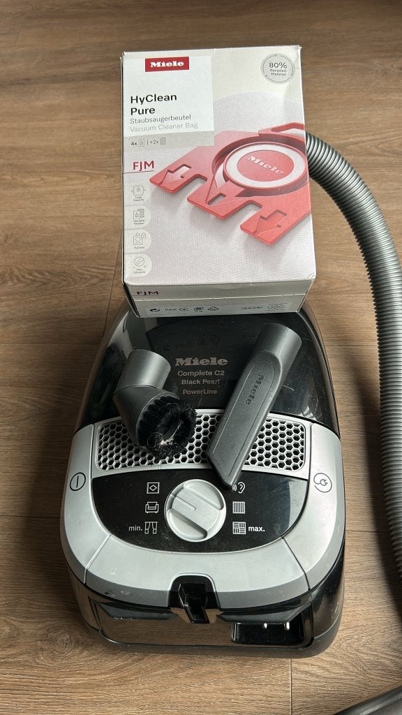 Miele Complete C2 Black Pearl Powerline stofzuiger, Witgoed en Apparatuur, Gebruikt, Geschikt voor harde vloeren, Miele, Sledestofzuiger