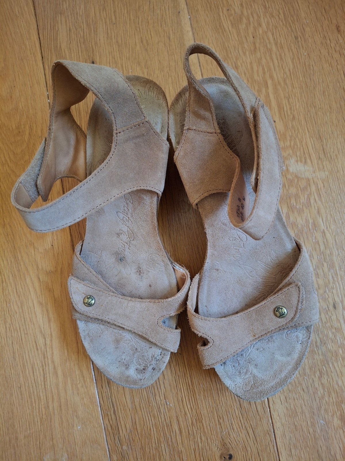 Panama Jack beige suède sandalen sleehak mt 40, Beige, Panama Jack, Gedragen, Sandalen of Muiltjes