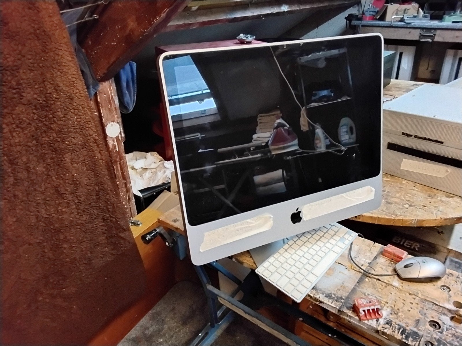 Apple iMac A1224 met Linux en Apple toetsenbord, Computers en Software, Gebruikt, Minder dan 4 GB, 20 inch, IMac