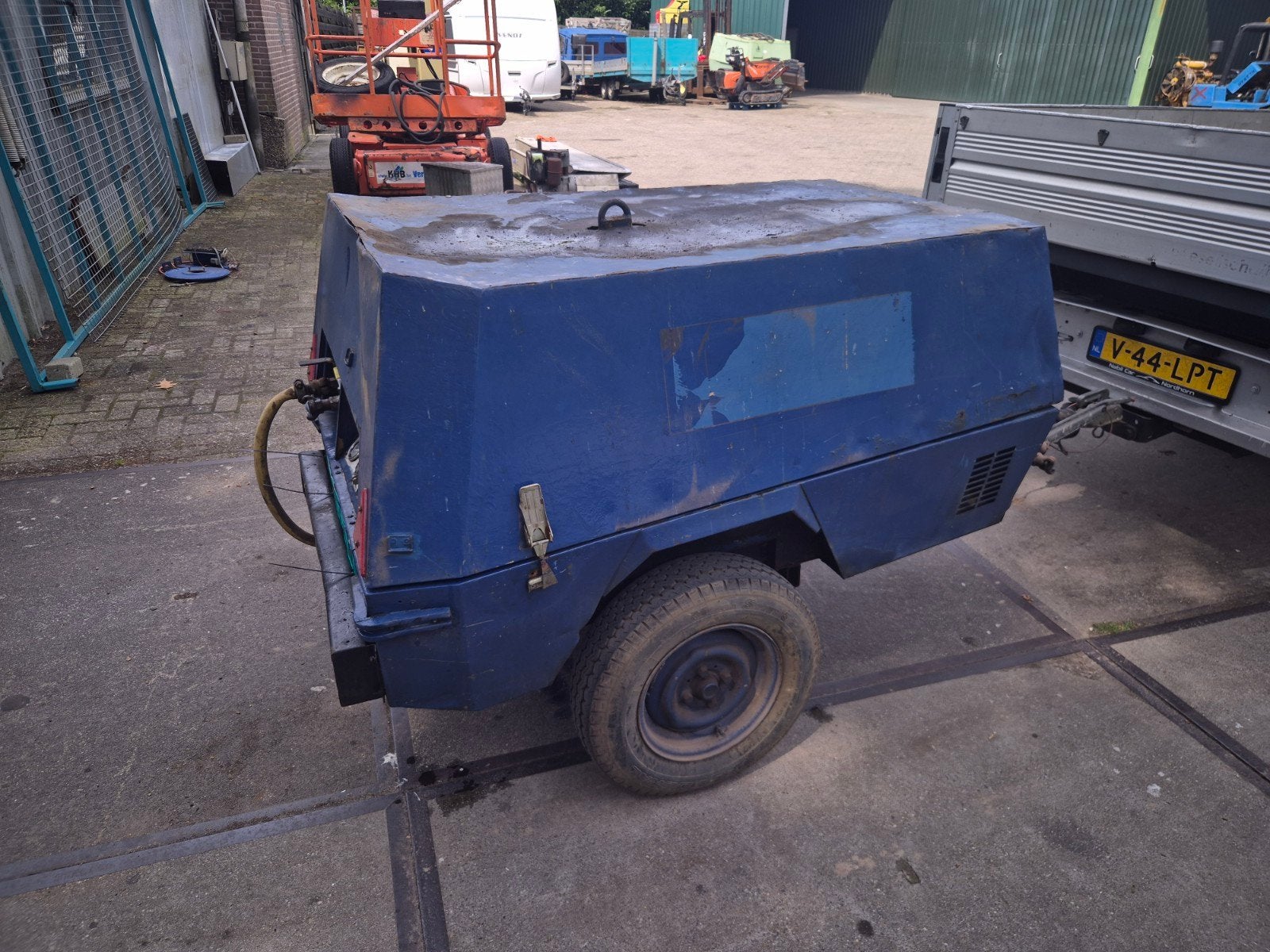 goed werkende compressor, Ophalen, Gebruikt, Yanamar, Elektromotor