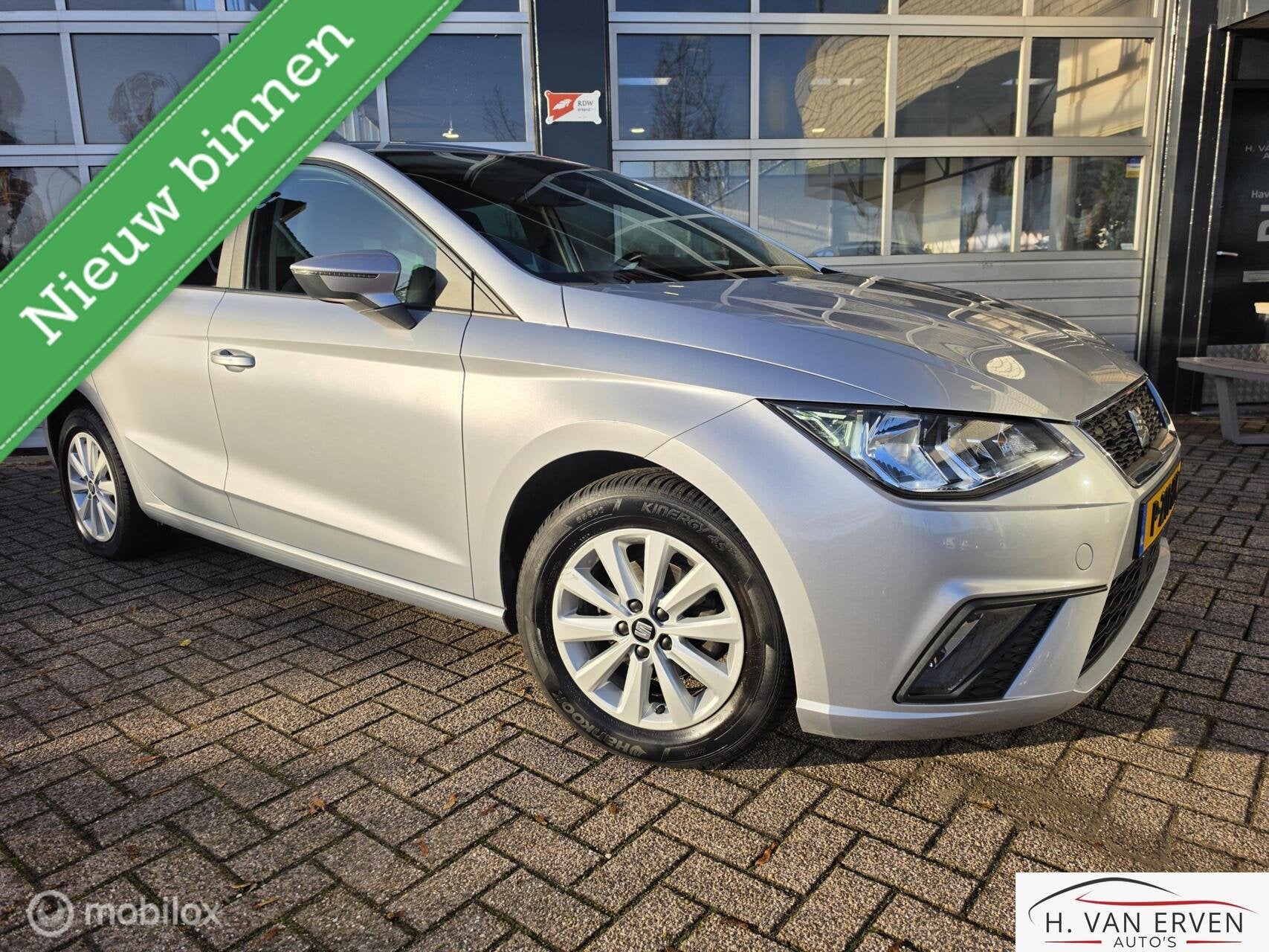 Seat Ibiza 1.0 TSI FR Business Intense, Voorwielaandrijving, 40 €/maand, Euro 6, 95 pk