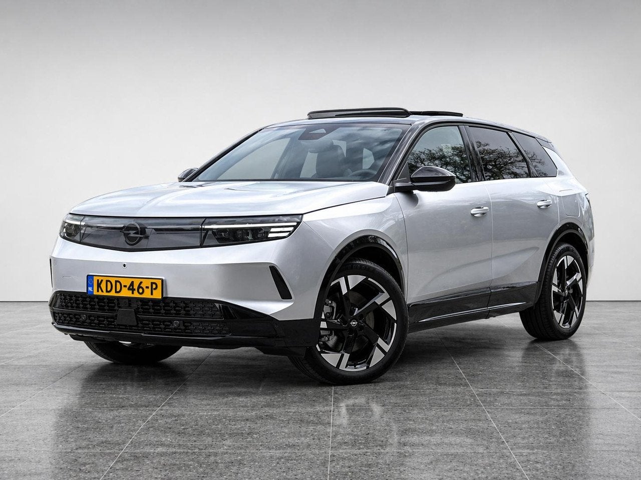 Opel Grandland Electric GS 73kWh 210pk | LEDER | STOELMASSAG, Gebruikt, 213 pk, Leder, SUV of Terreinwagen
