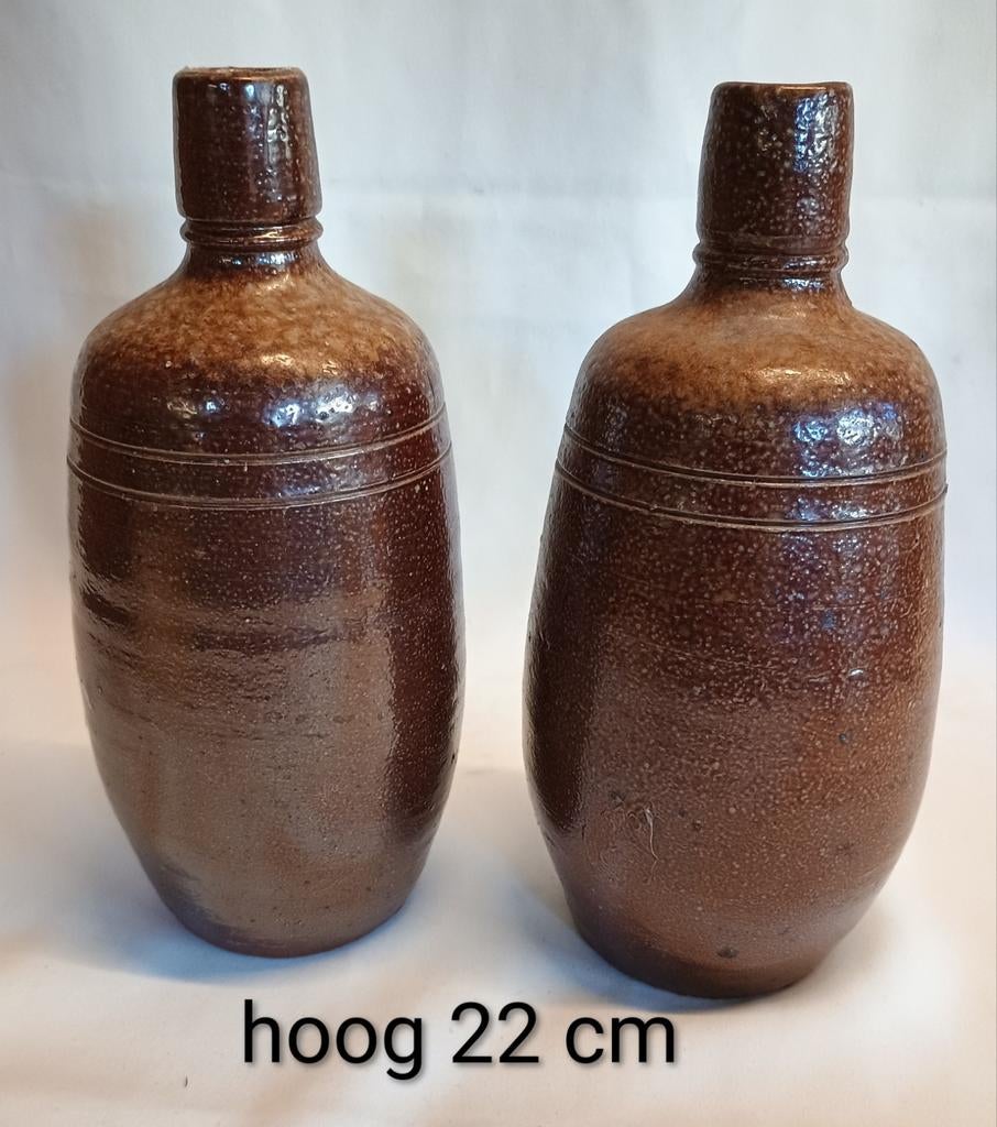 2 Portugese steengoed kruiken, Ophalen of Verzenden, Overige kleuren, Aardewerk of Porselein, Minder dan 50 cm