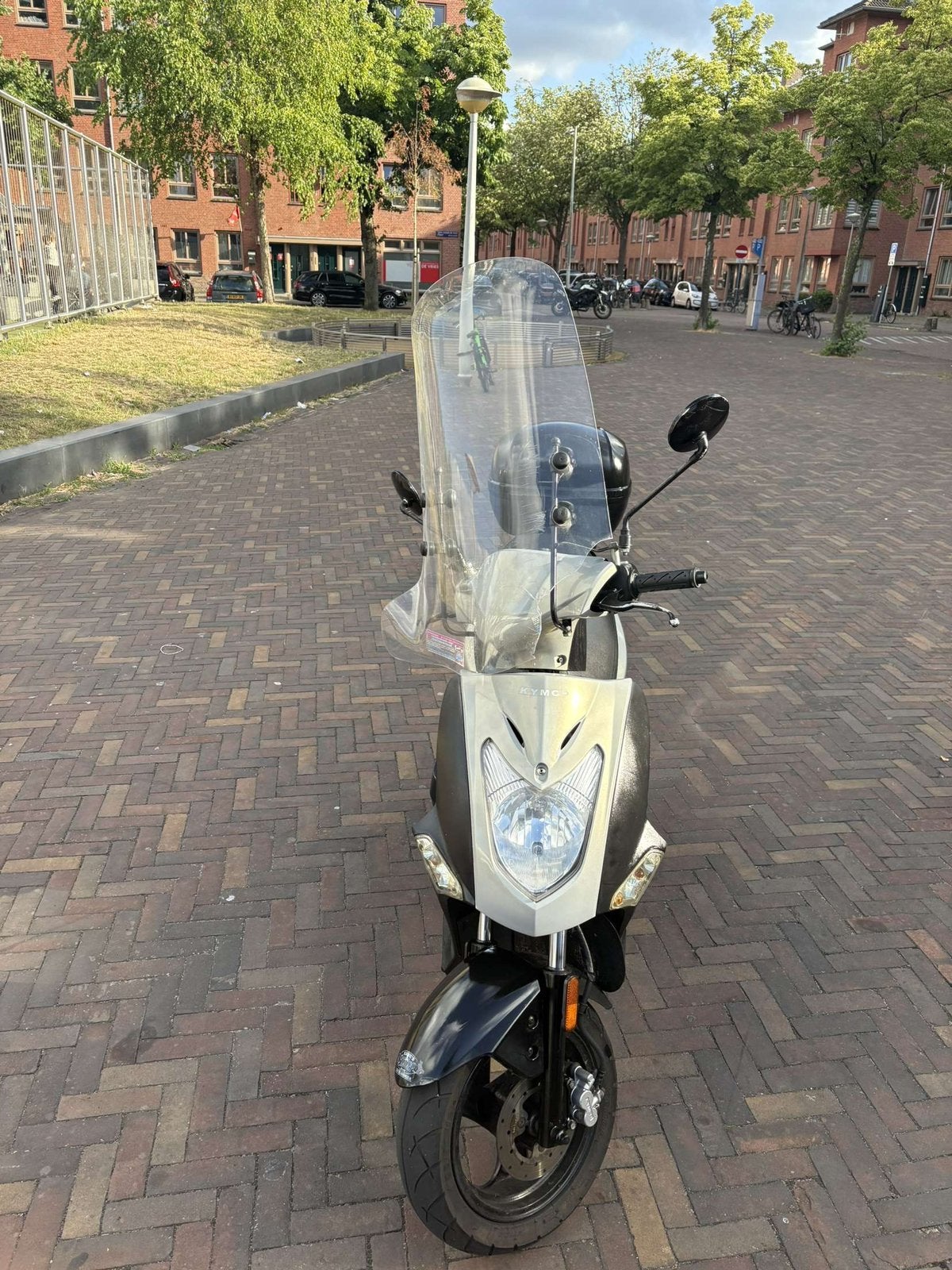 Kymco aggilty 50, Ophalen of Verzenden, Zo goed als nieuw, Benzine, Super 8