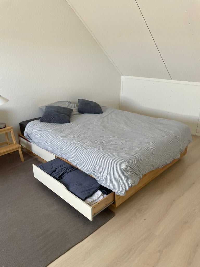 IKEA MANDAL bedframe 140x200 inclusief Morgedal matras, Huis en Inrichting, Ophalen, Wit, Modern, strak, warm, goed voor kleine ruimtes