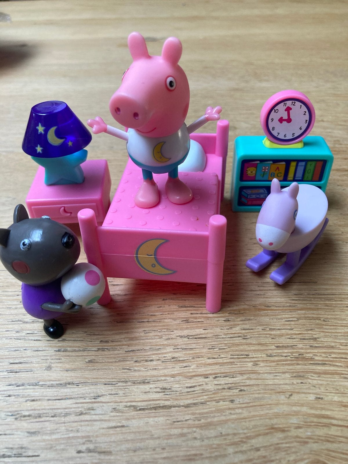 Grote Peppa Pig speelgoedset met figuren en accessoires, Ophalen of Verzenden, Gebruikt