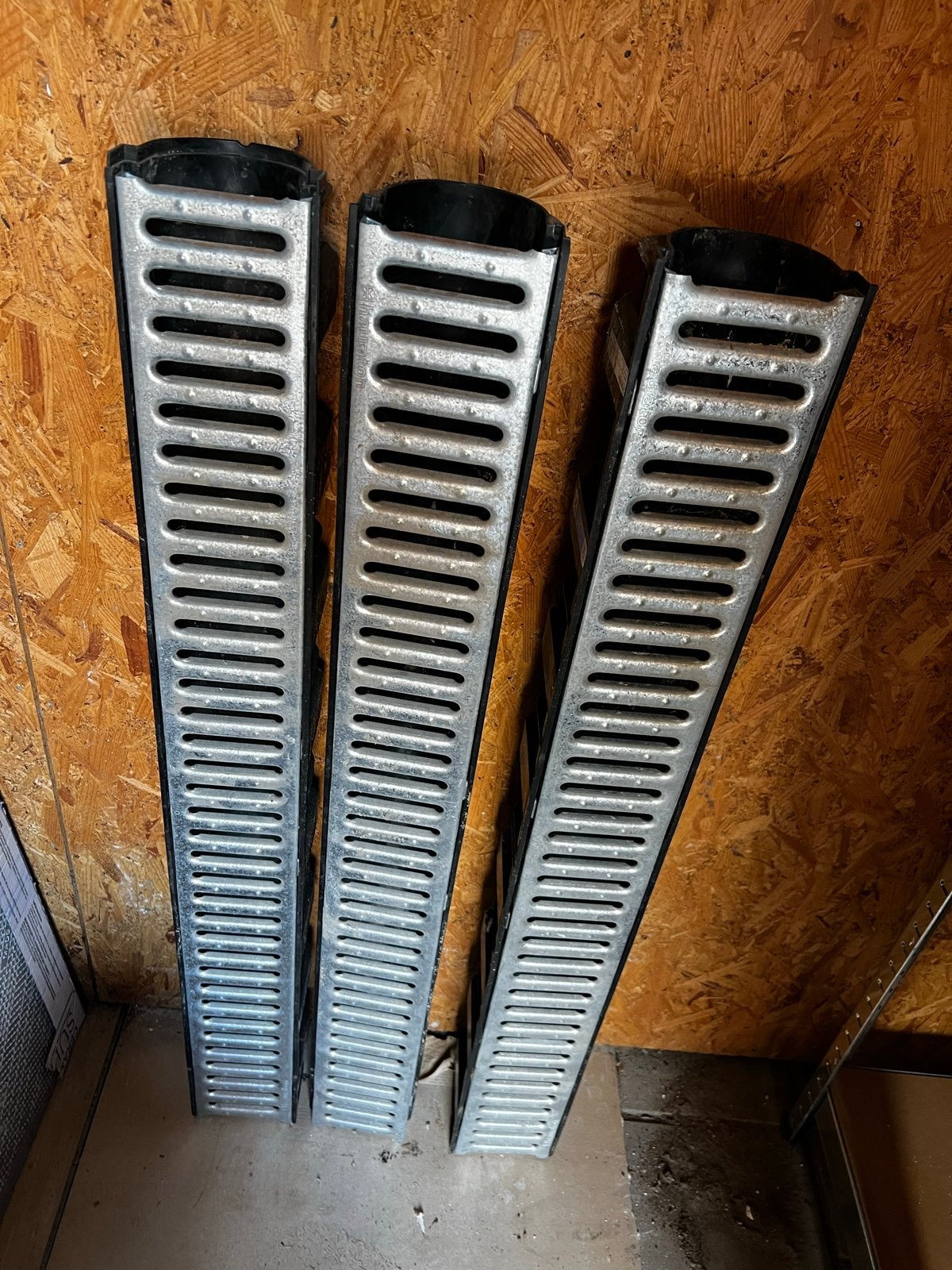 Afvoergoot met rooster - 3 stuks, Ophalen, Gebruikt, Minder dan 20 mm, Minder dan 2 meter