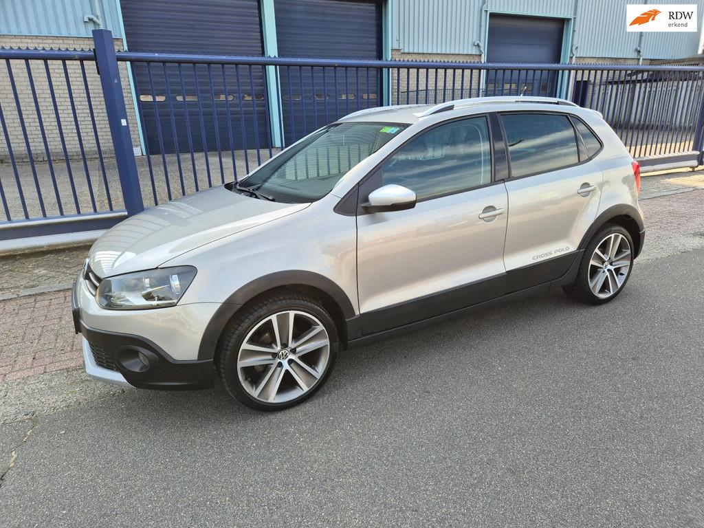 Volkswagen Polo 1.2 TSI Cross *173.247 KM*AIRCO*17 INCH* VAS, Auto's, Voorwielaandrijving, Euro 5, Stof, Zwart